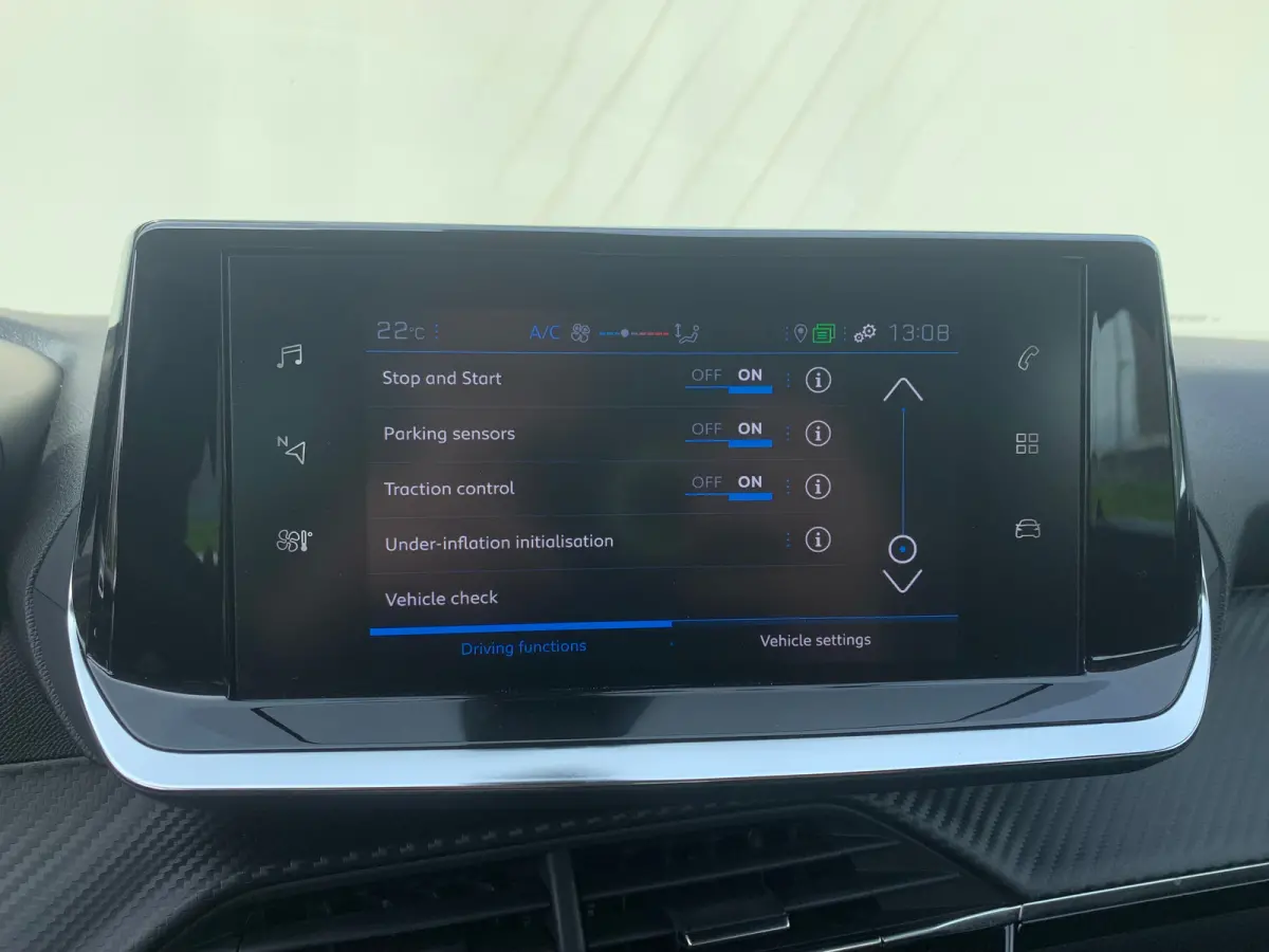 1.2 PureTech Active AppleCarplay/ Android Auto | Cruise Control | Clima | DAB | Navi | Trekhaak |