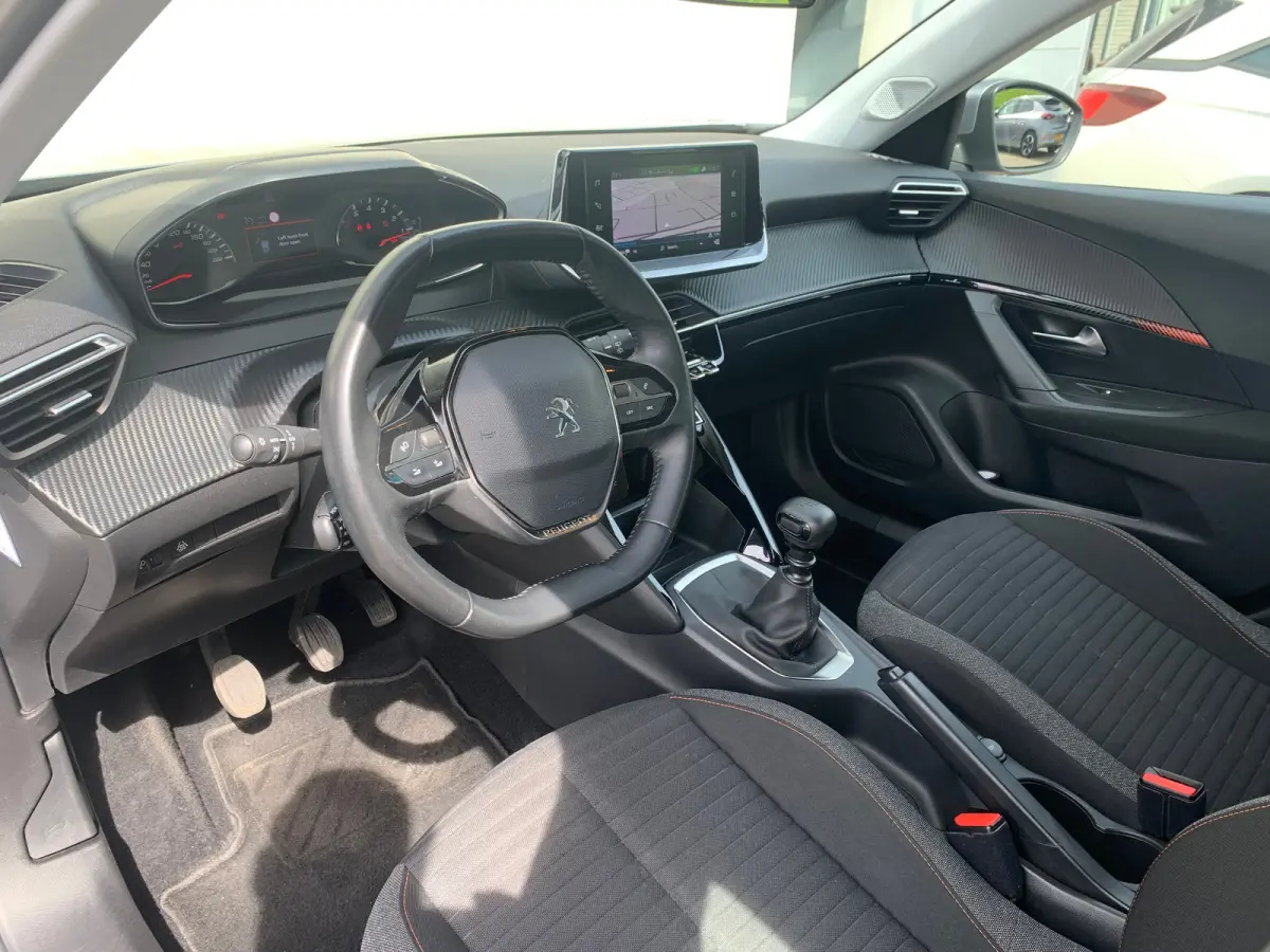 1.2 PureTech Active AppleCarplay/ Android Auto | Cruise Control | Clima | DAB | Navi | Trekhaak |