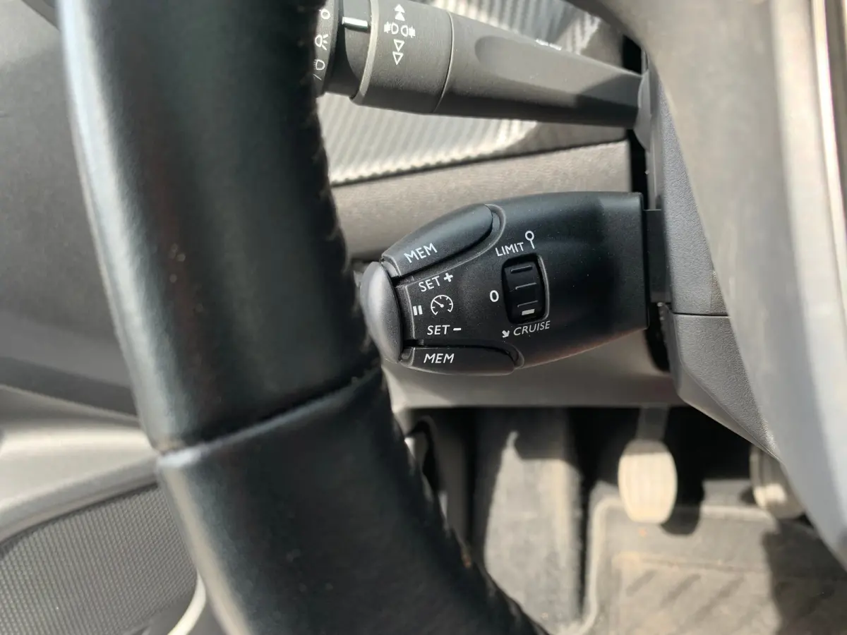 1.2 PureTech Active AppleCarplay/ Android Auto | Cruise Control | Clima | DAB | Navi | Trekhaak |