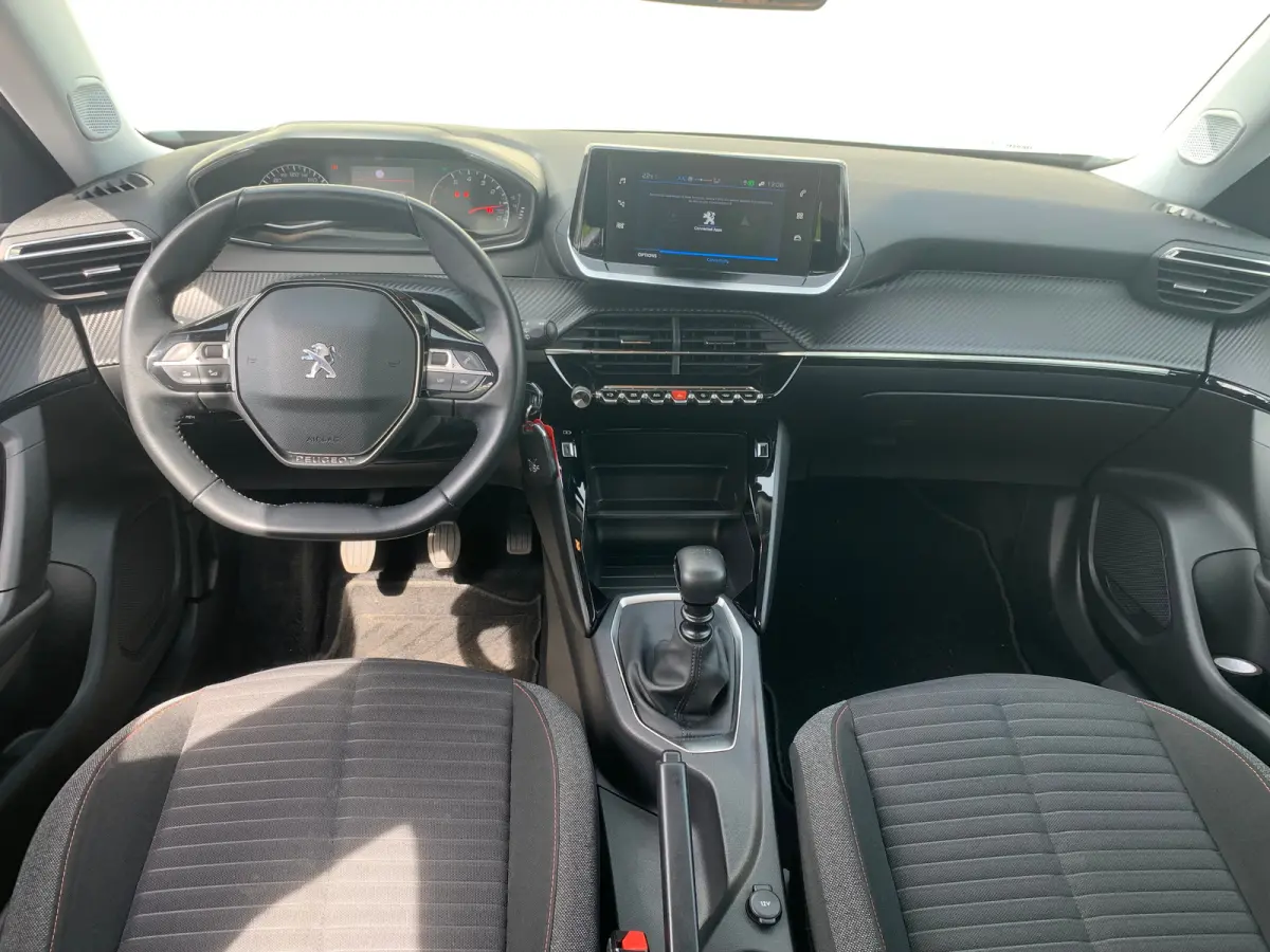 1.2 PureTech Active AppleCarplay/ Android Auto | Cruise Control | Clima | DAB | Navi | Trekhaak |