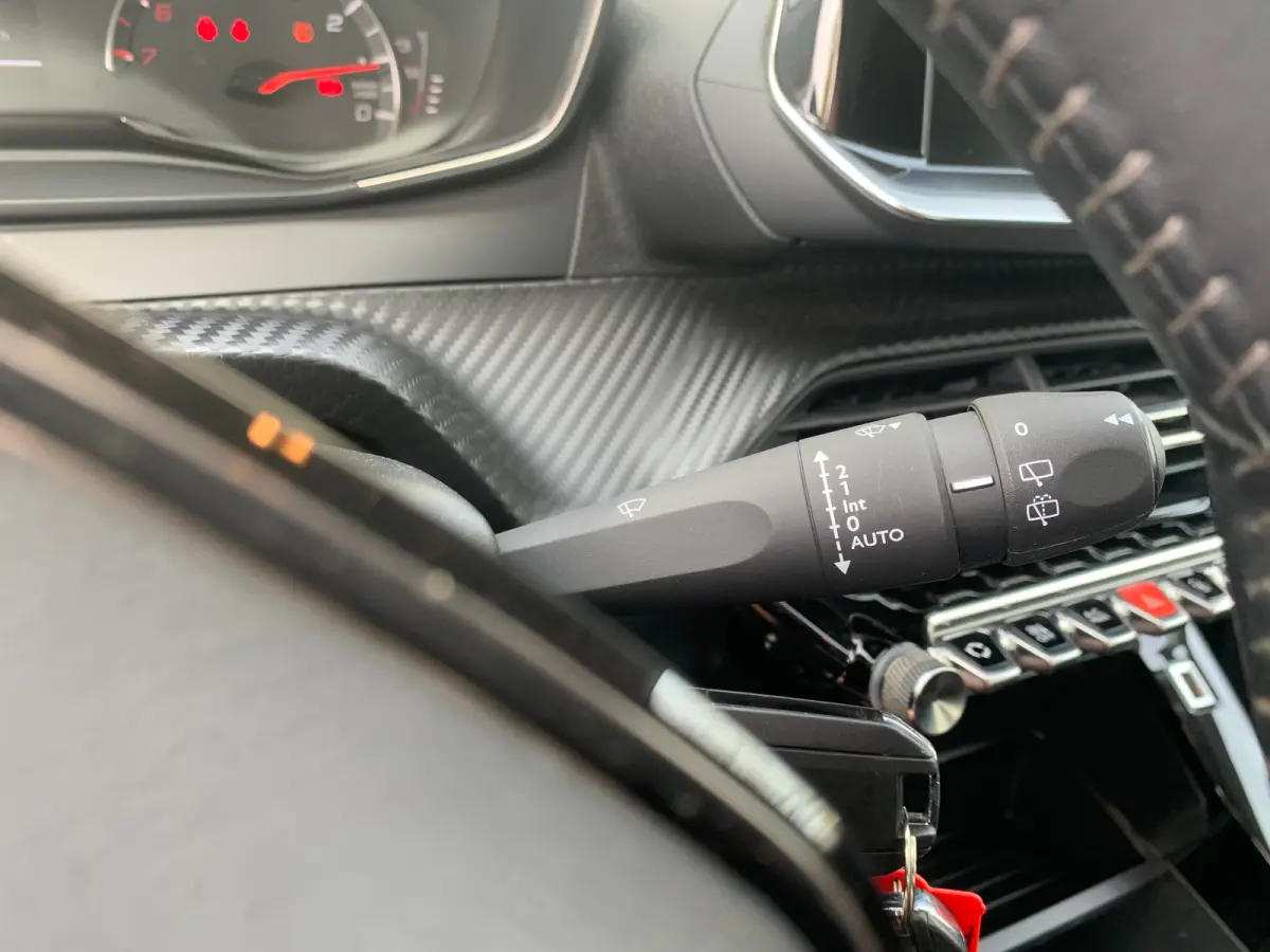 1.2 PureTech Active AppleCarplay/ Android Auto | Cruise Control | Clima | DAB | Navi | Trekhaak |