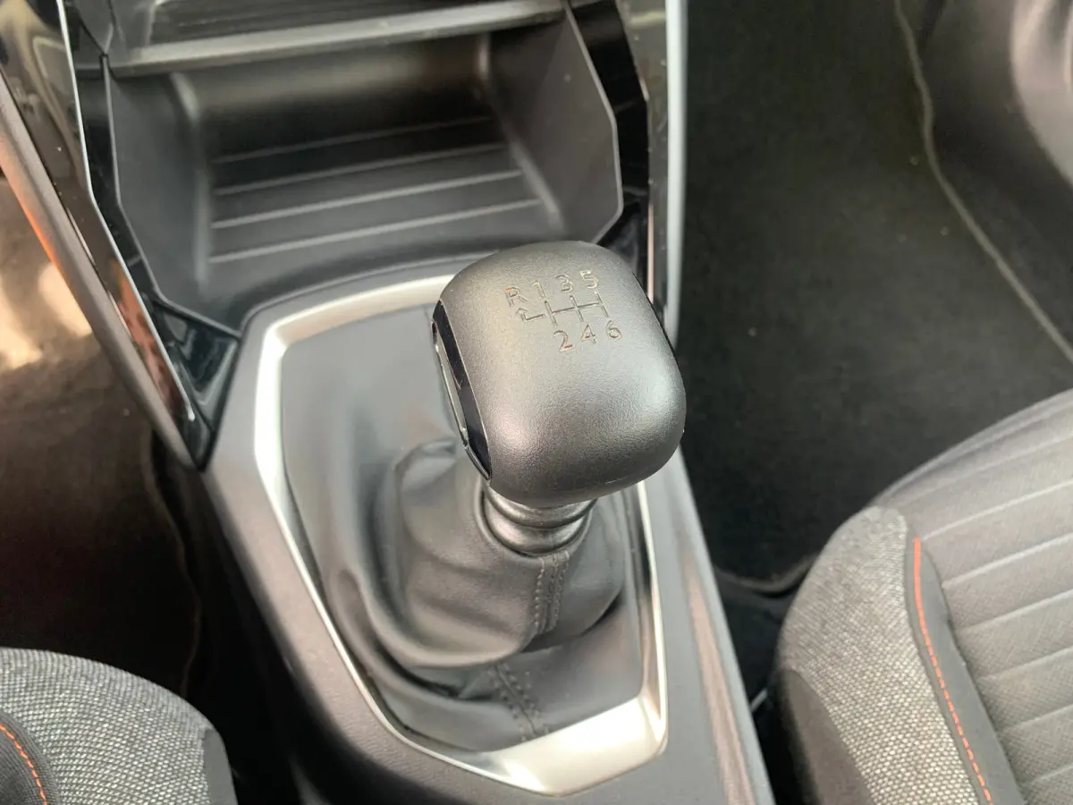 1.2 PureTech Active AppleCarplay/ Android Auto | Cruise Control | Clima | DAB | Navi | Trekhaak |
