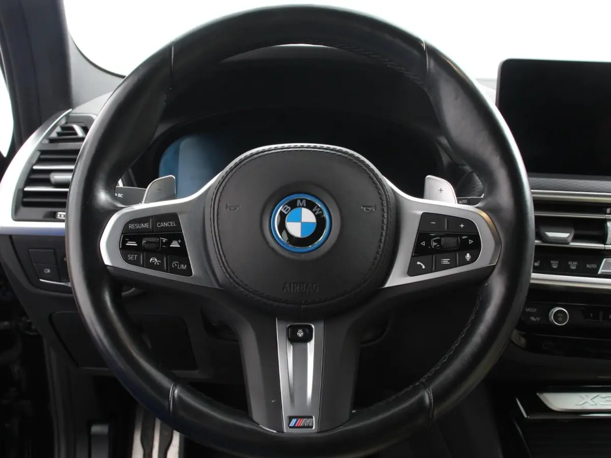 xDrive30e PHEV M Sport Demo auto ! Panorama dak Navigatie Climate Control Lichtmetalen Velgen