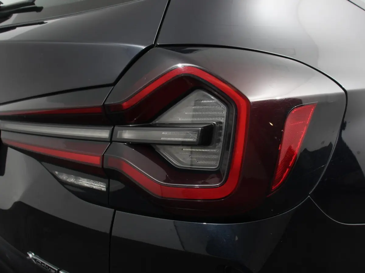 xDrive30e PHEV M Sport Demo auto ! Panorama dak Navigatie Climate Control Lichtmetalen Velgen