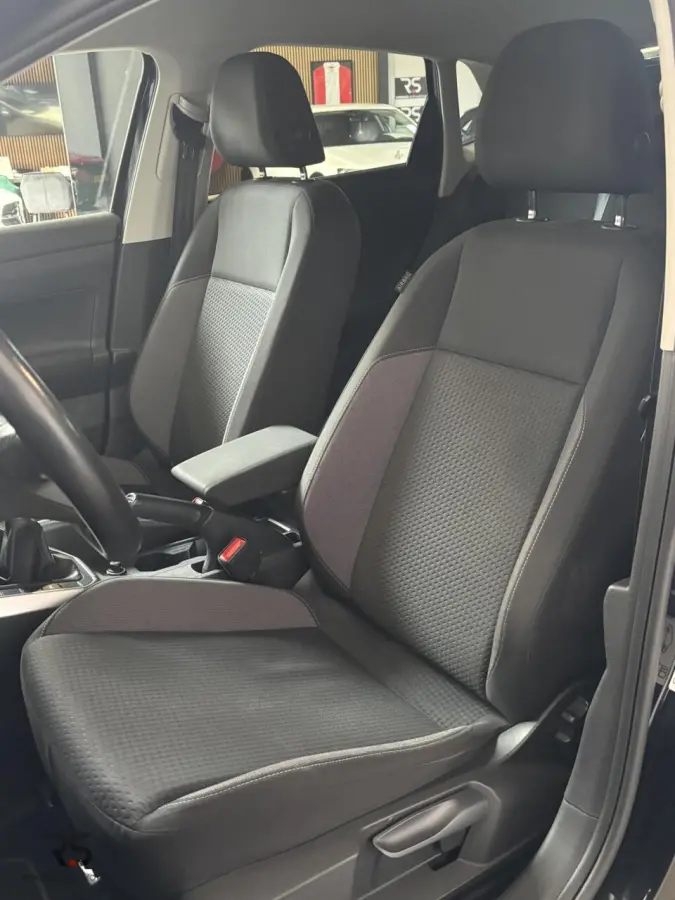 1.0 TSI 95 pk Life Buss | Navi | Camera | PDC | ACC | Stoelverw | Virtual | LED | DAB | CarPlay | Org NL|