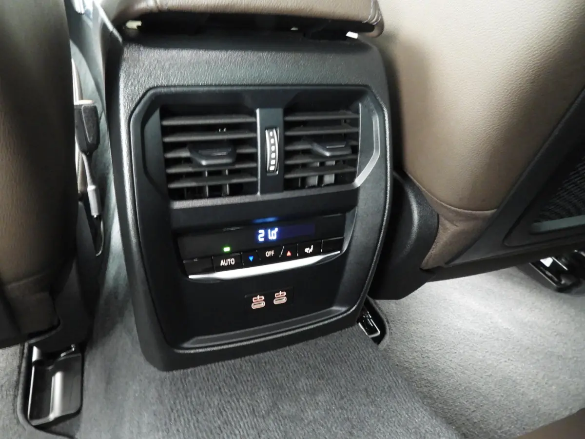 Gran Coupe eDrive40 | M-Sportpakket | LED | Leder | Navigatie | Sportstoelen | Stoelverwarming | DAB | Harman-kardon sound | Alu 18 inch