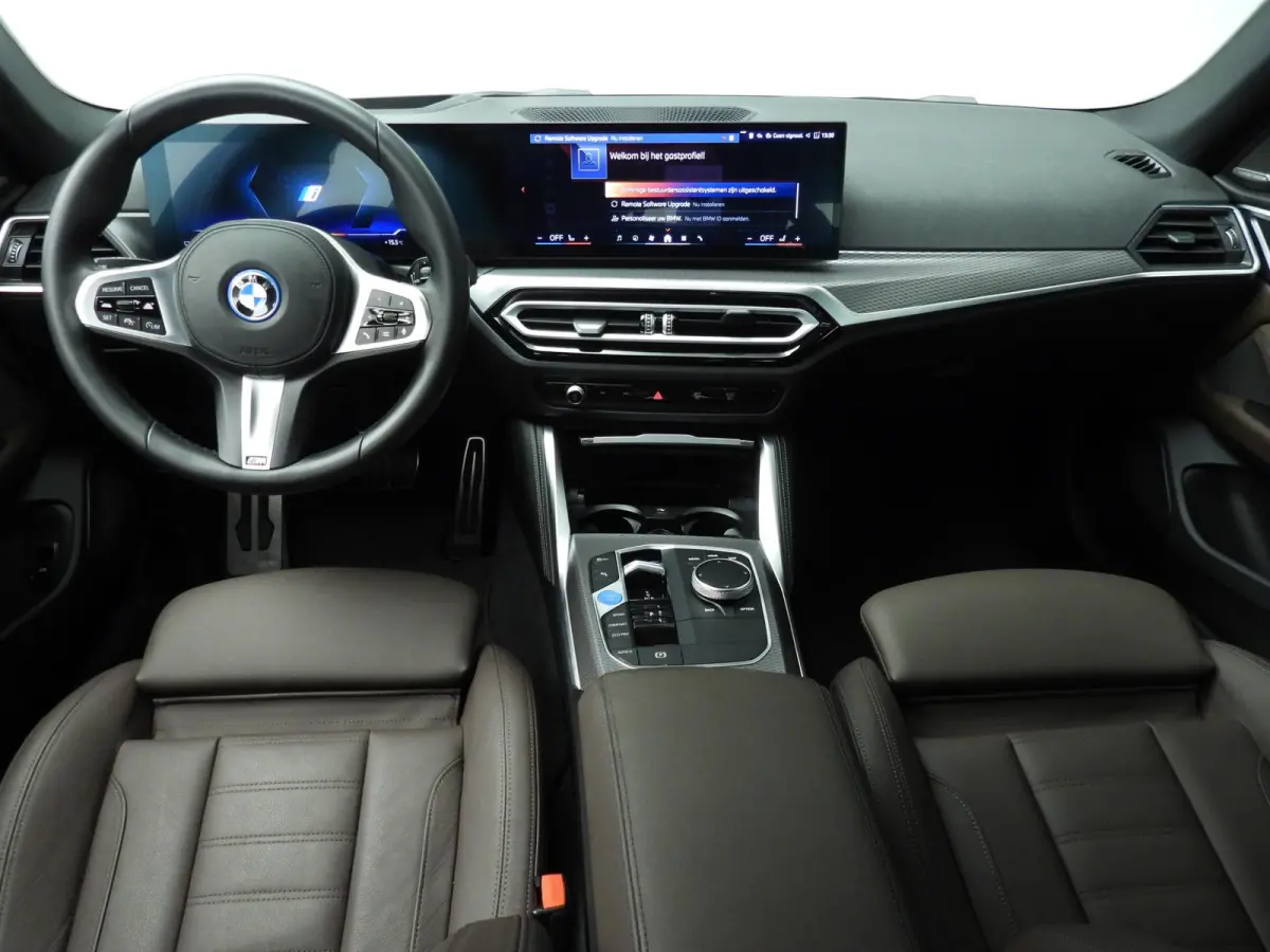 Gran Coupe eDrive40 | M-Sportpakket | LED | Leder | Navigatie | Sportstoelen | Stoelverwarming | DAB | Harman-kardon sound | Alu 18 inch