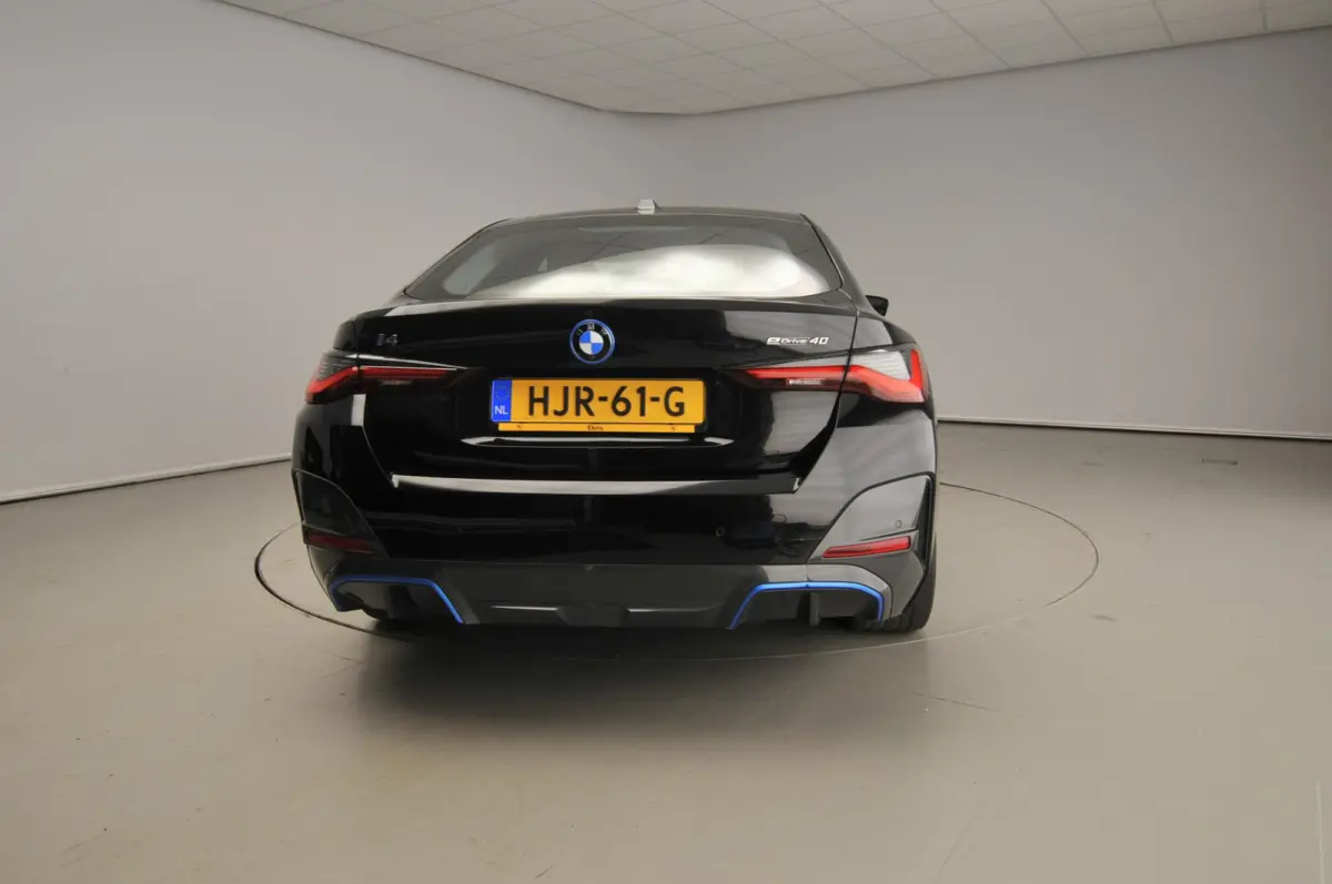 Gran Coupe eDrive40 | M-Sportpakket | LED | Leder | Navigatie | Sportstoelen | Stoelverwarming | DAB | Harman-kardon sound | Alu 18 inch