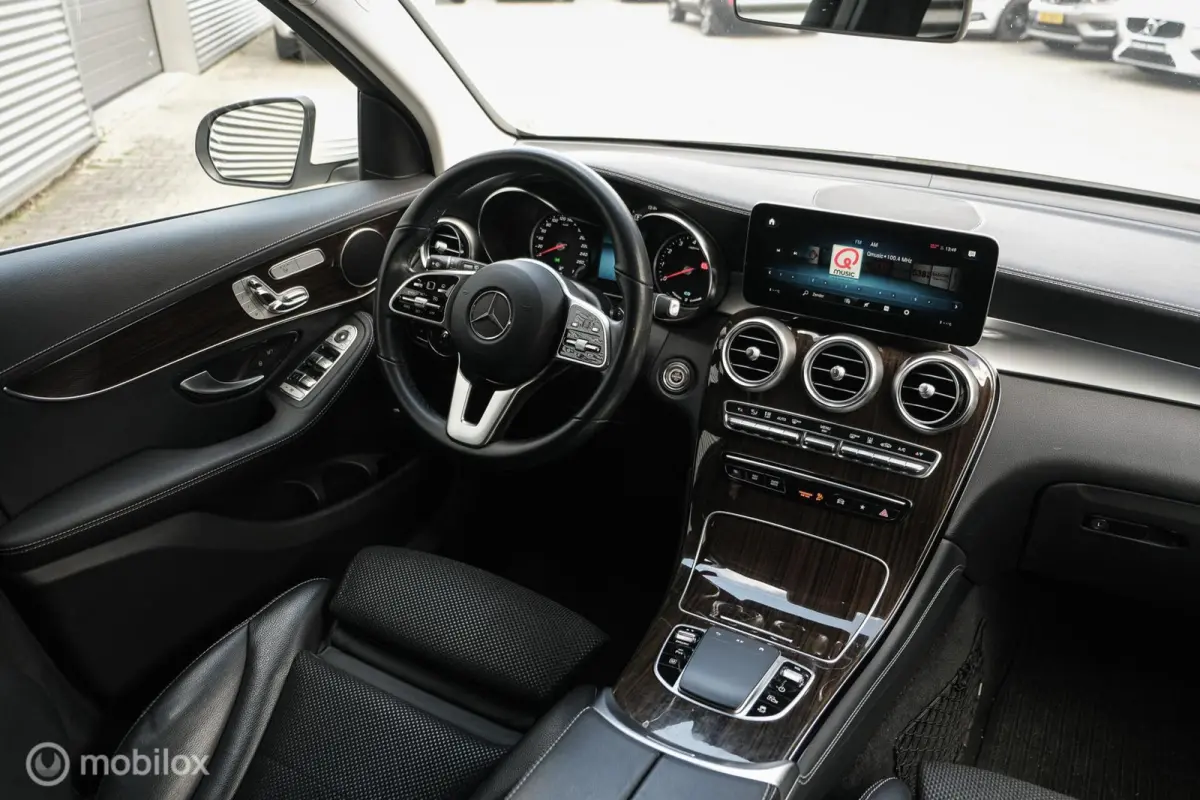 4MATIC Business Solution | Massage | Stoelverw. | Trekhaak | Camera | Elec stoelen | CarPlay |