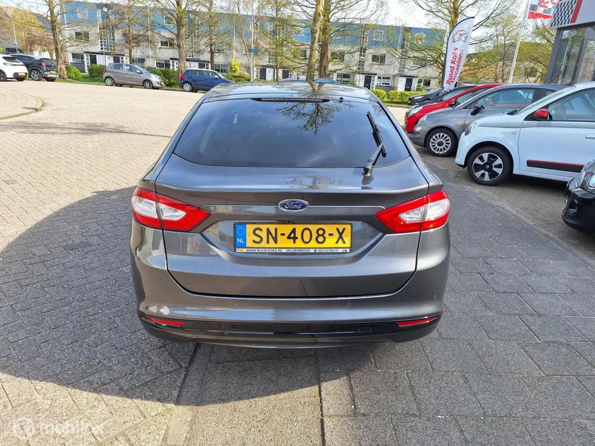 1.5 TDCi TITANIUM LEASE EDITION