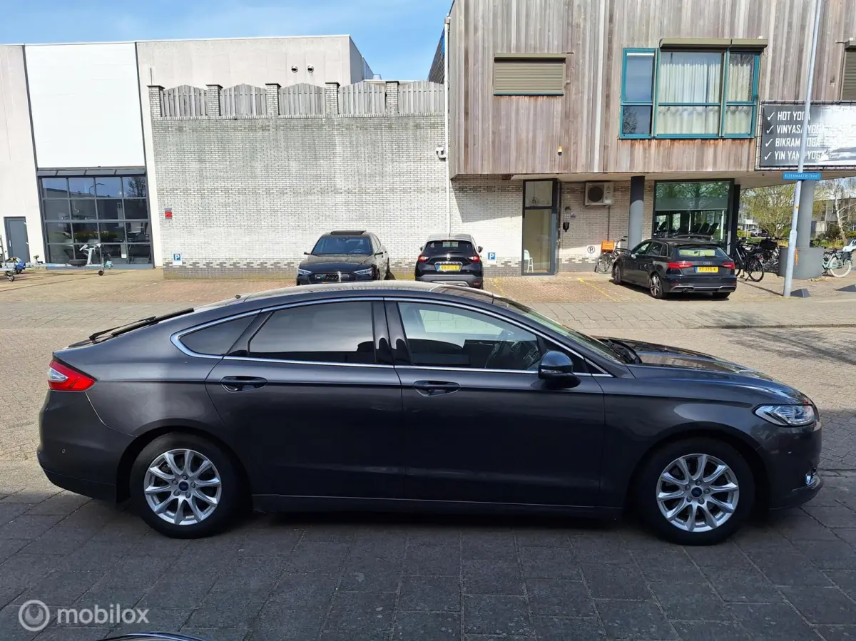 1.5 TDCi TITANIUM LEASE EDITION