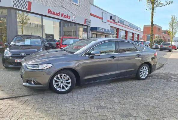 1.5 TDCi TITANIUM LEASE EDITION