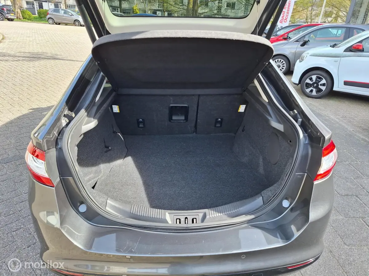 1.5 TDCi TITANIUM LEASE EDITION