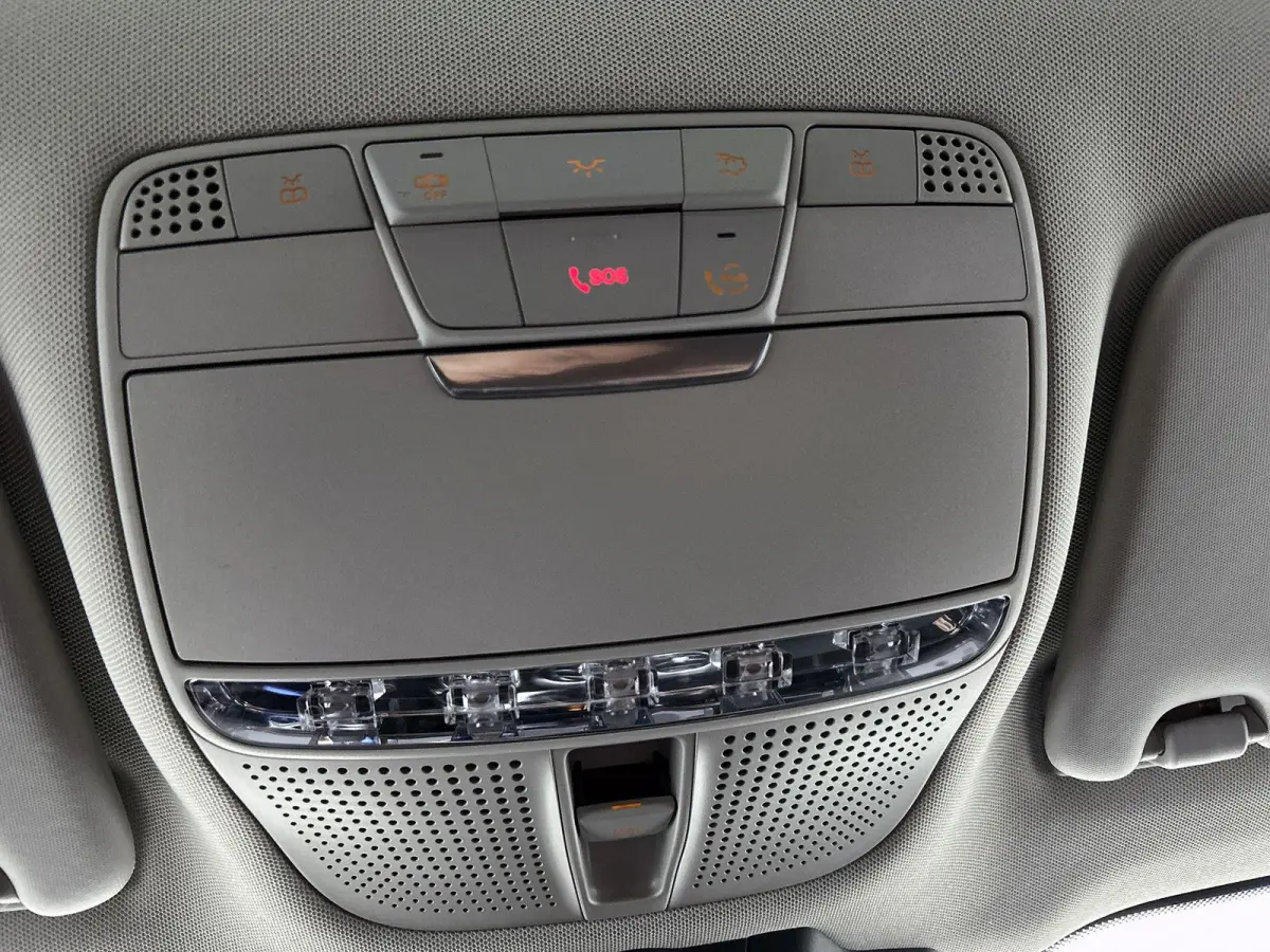 4MATIC Premium Plus 320 PK | Automaat | Elektrische Trekhaak | Elektrisch Panorama Dak | Elektrische stoelverstelling met geheugen | Stoelverwarming | 360 Camera | Navigatie | Elektrische Ac