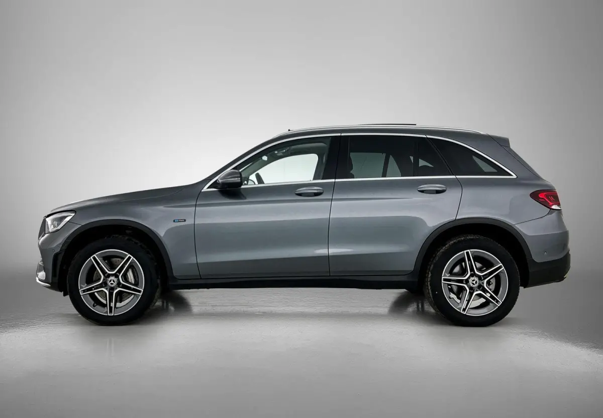 4MATIC Premium Plus 320 PK | Automaat | Elektrische Trekhaak | Elektrisch Panorama Dak | Elektrische stoelverstelling met geheugen | Stoelverwarming | 360 Camera | Navigatie | Elektrische Ac