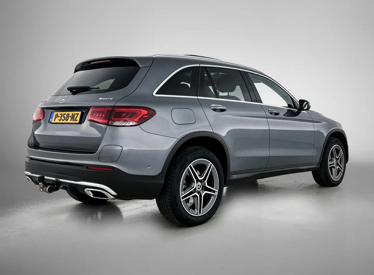 4MATIC Premium Plus 320 PK | Automaat | Elektrische Trekhaak | Elektrisch Panorama Dak | Elektrische stoelverstelling met geheugen | Stoelverwarming | 360 Camera | Navigatie | Elektrische Ac