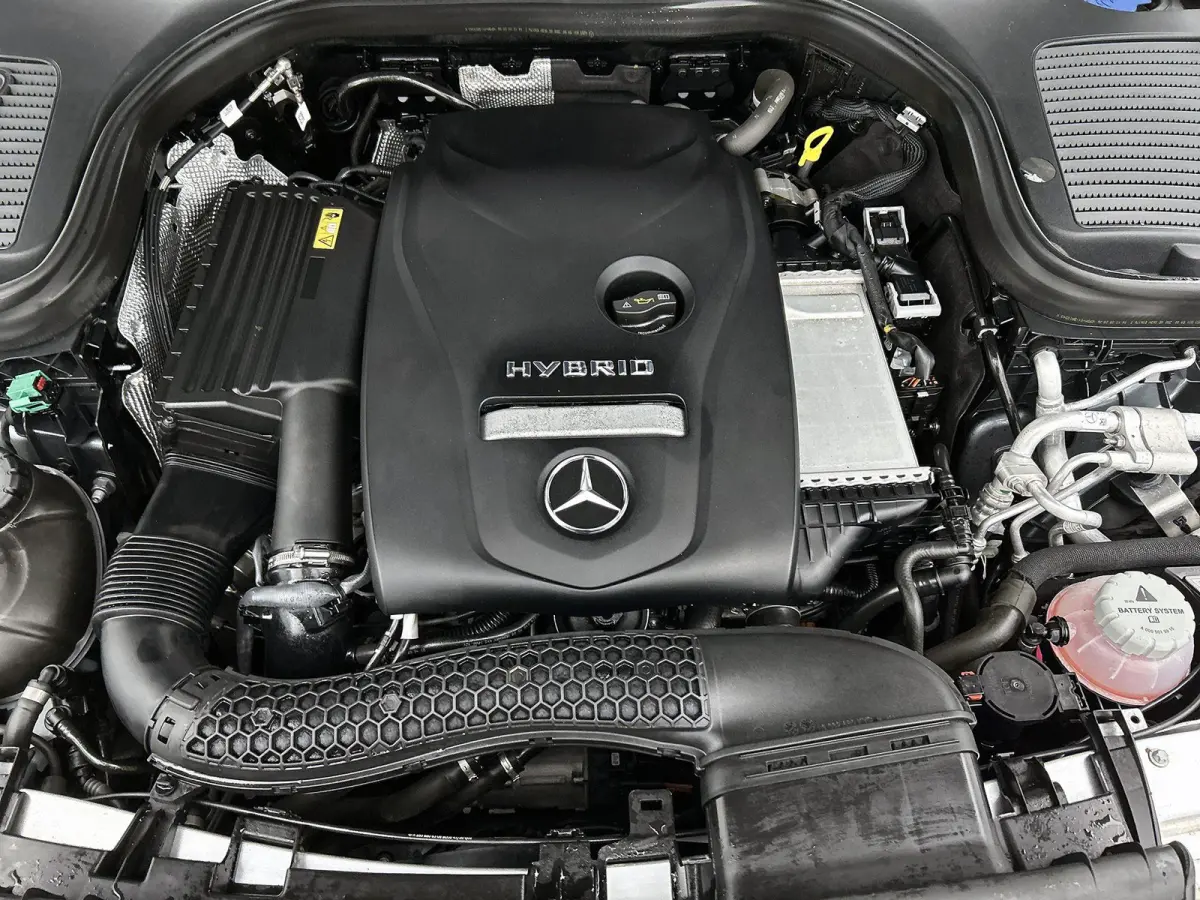 4MATIC Premium Plus 320 PK | Automaat | Elektrische Trekhaak | Elektrisch Panorama Dak | Elektrische stoelverstelling met geheugen | Stoelverwarming | 360 Camera | Navigatie | Elektrische Ac