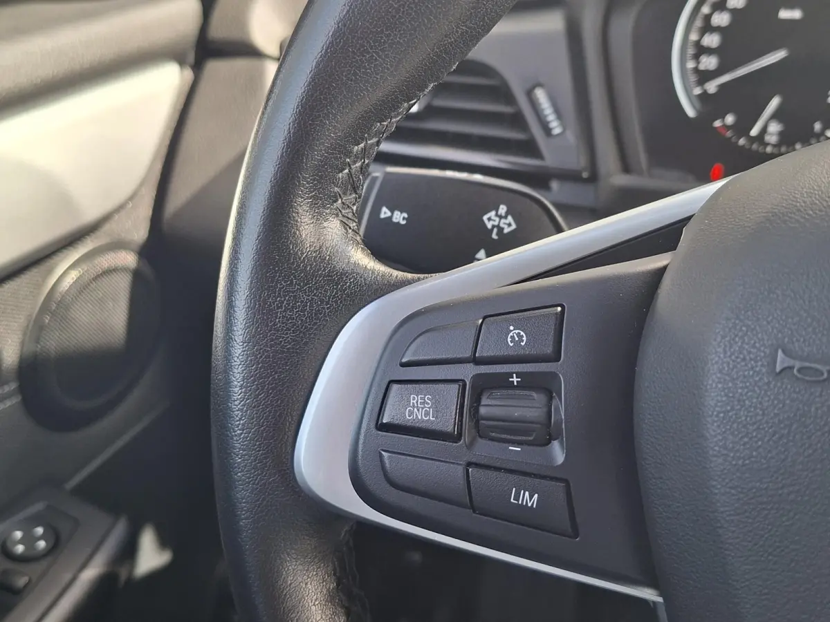 225xe iPerformance Executive | Plug in | Comfort pack | Groot navi scherm