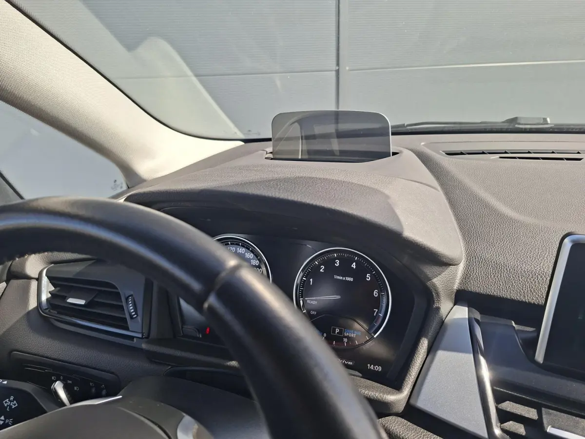 225xe iPerformance Executive | Plug in | Comfort pack | Groot navi scherm