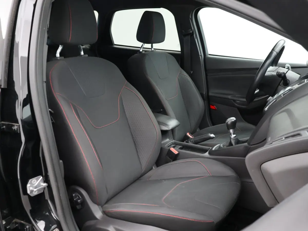 1.5 ECOBOOST 182 PK ST-LINE + SONY AUDIO | APPLE CARPLAY | PRIVACY | CRUISE