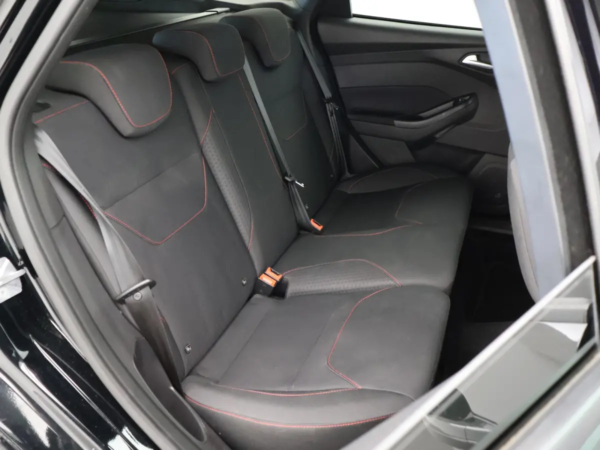 1.5 ECOBOOST 182 PK ST-LINE + SONY AUDIO | APPLE CARPLAY | PRIVACY | CRUISE