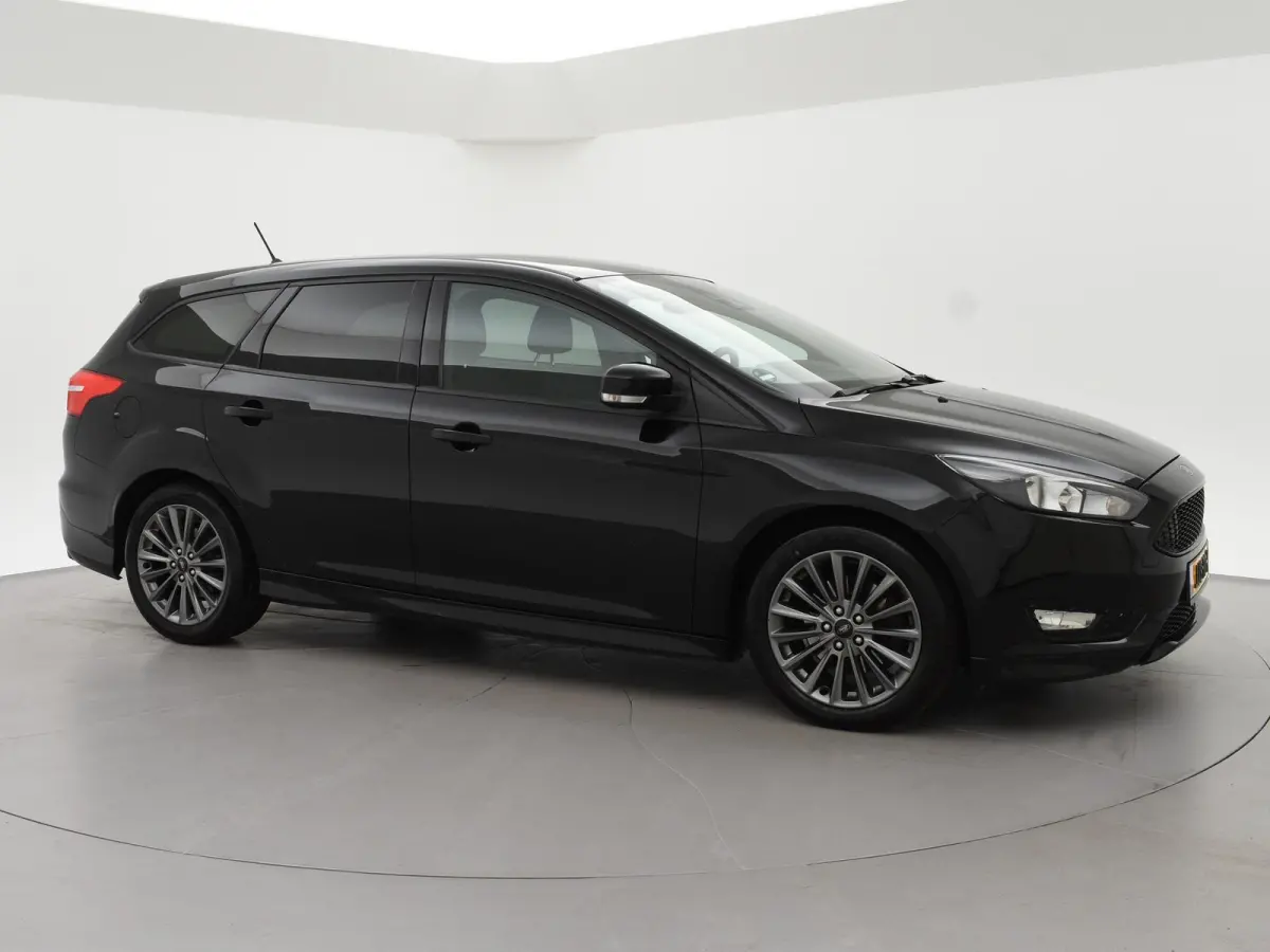 1.5 ECOBOOST 182 PK ST-LINE + SONY AUDIO | APPLE CARPLAY | PRIVACY | CRUISE