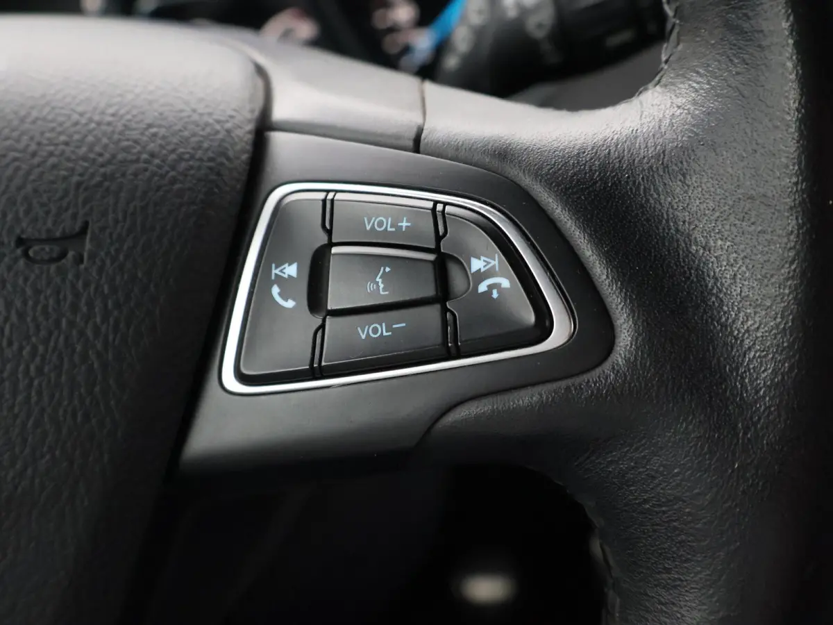 1.5 ECOBOOST 182 PK ST-LINE + SONY AUDIO | APPLE CARPLAY | PRIVACY | CRUISE