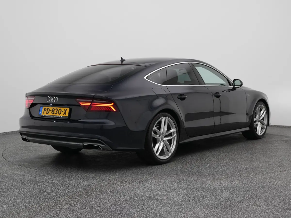 1.8 TFSi S-Line Edition | NAVI | STOELVERWARMING