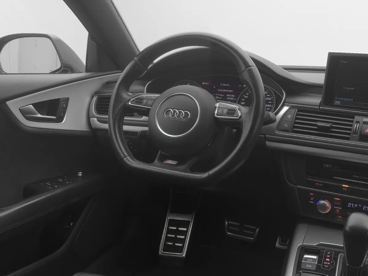 1.8 TFSi S-Line Edition | NAVI | STOELVERWARMING