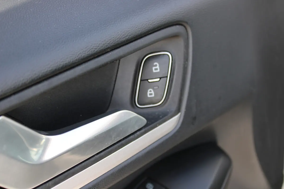 1.0 EcoBoost trekhaak,navi,ecc