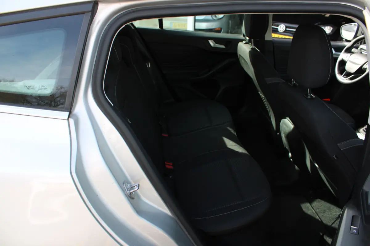 1.0 EcoBoost trekhaak,navi,ecc