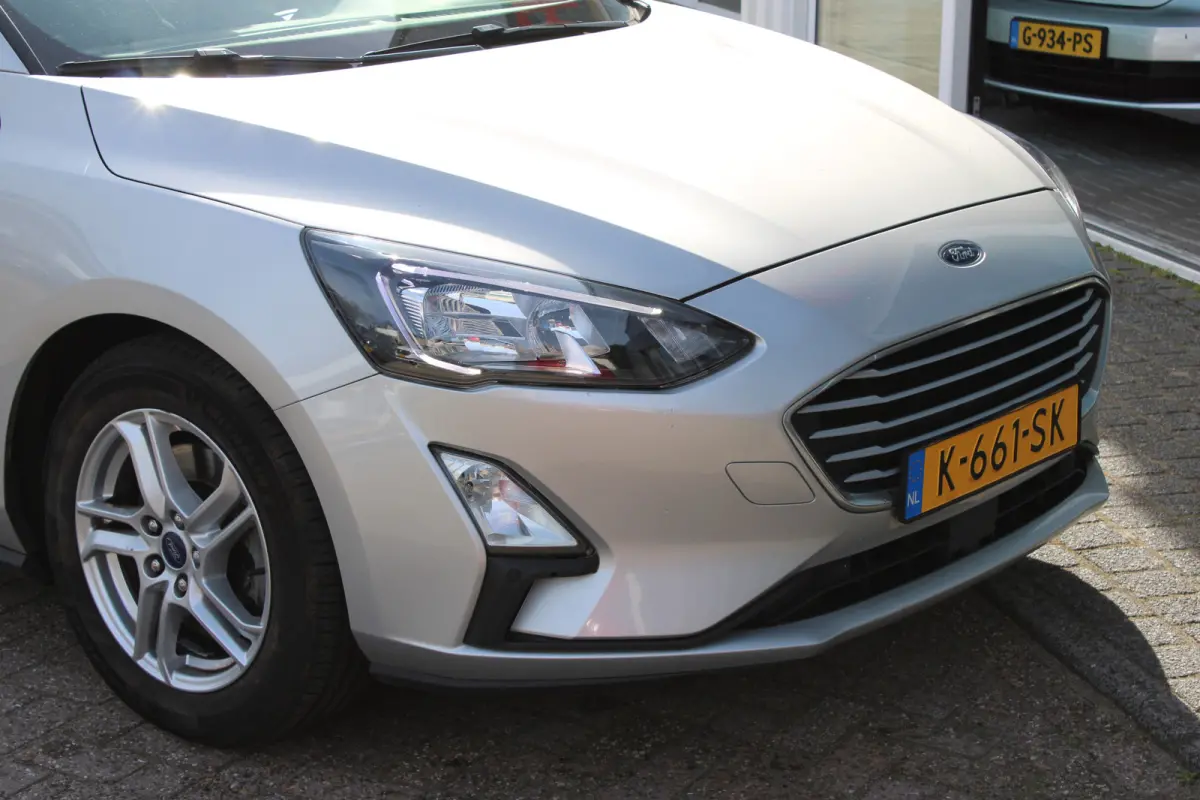 1.0 EcoBoost trekhaak,navi,ecc