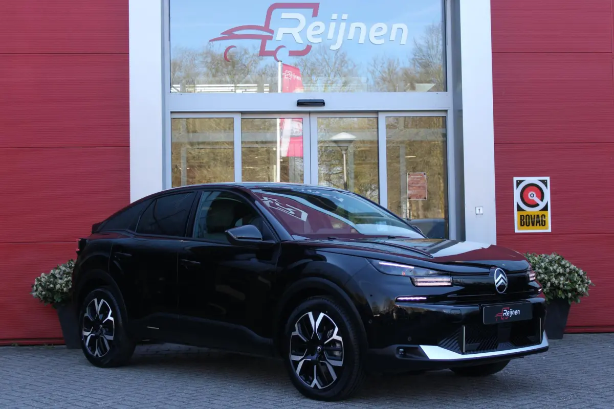 C4 1.2 HYbrid 145PK MAX | HEAD UP DISPLAY | CAMERA VOOR + ACHTER | NAVIGATIE | DRAADLOZE TELEFOONLADER | FULL LED KOPLAMPEN | DRAADLOZE APPLE CARPLAY/ANDROID AUTO | 18" LICHTMETALEN VELGEN |
