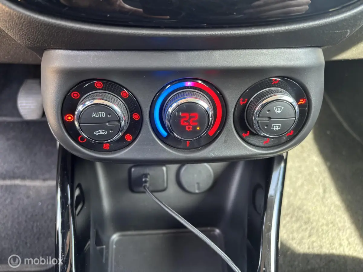 1.4 PDC Carplay Sterrenhemel Stoel/Stuurverwarming