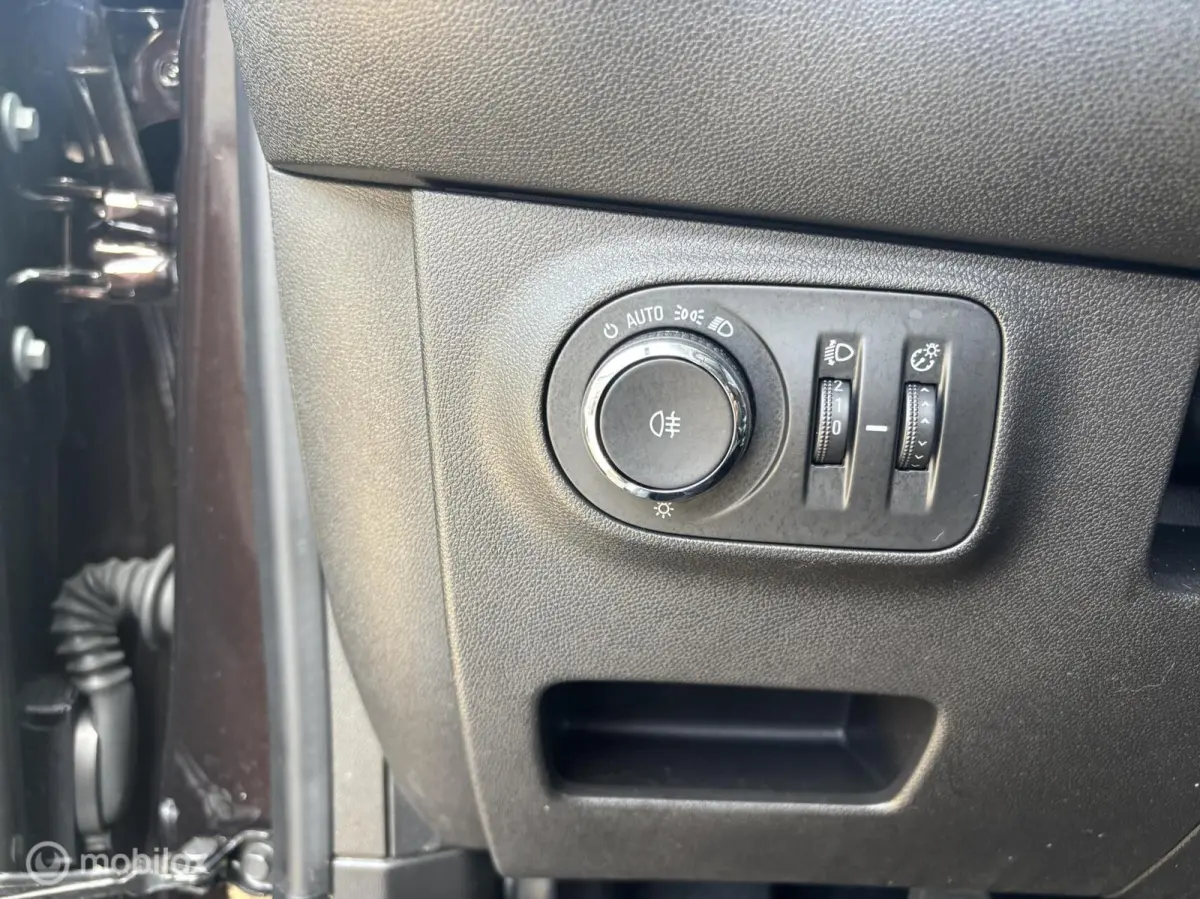 1.4 PDC Carplay Sterrenhemel Stoel/Stuurverwarming
