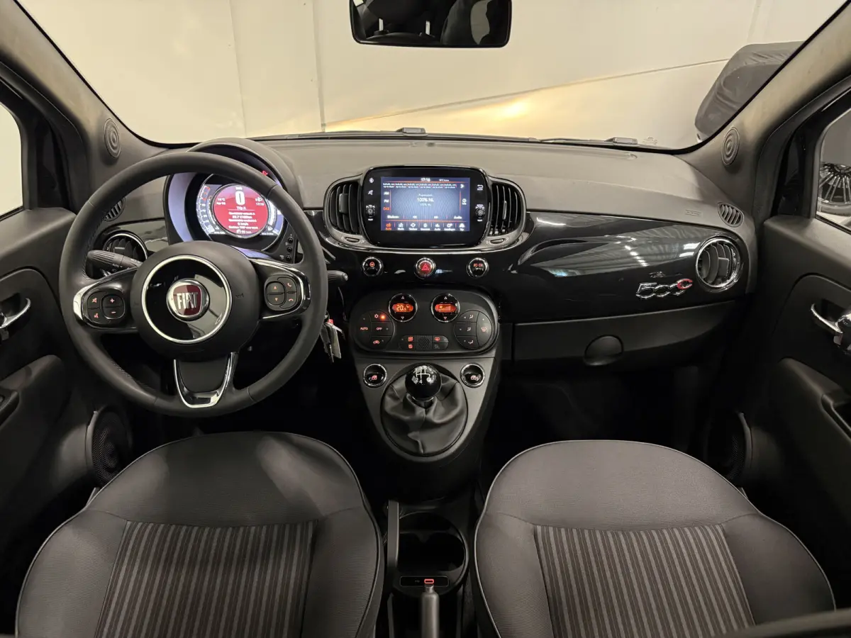 1.2 Edition "120th" LED/CARPLAY/VIRTUAL/16"COPPER/MF-STUUR/ECC/CRUISE/PARKEERSENSOREN/BLACK ALL BLACK/NIEUWSTAAT