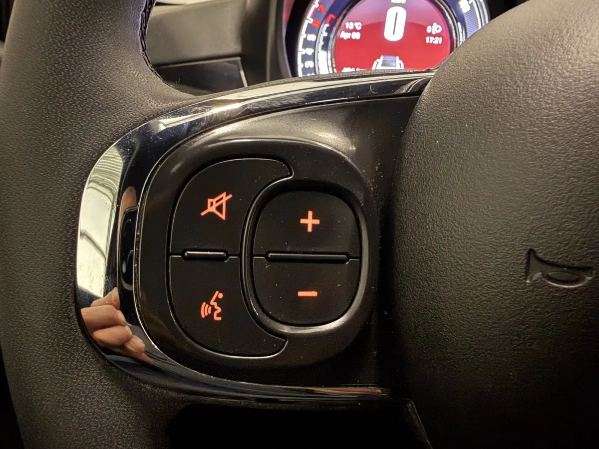 1.2 Edition "120th" LED/CARPLAY/VIRTUAL/16"COPPER/MF-STUUR/ECC/CRUISE/PARKEERSENSOREN/BLACK ALL BLACK/NIEUWSTAAT