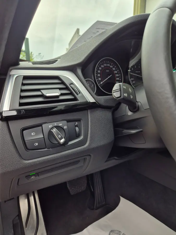 330i M Sport Apple Pano CarPlay 360 Camera H&K 100% Dealer onderhouden 19inch M 330i High Executive