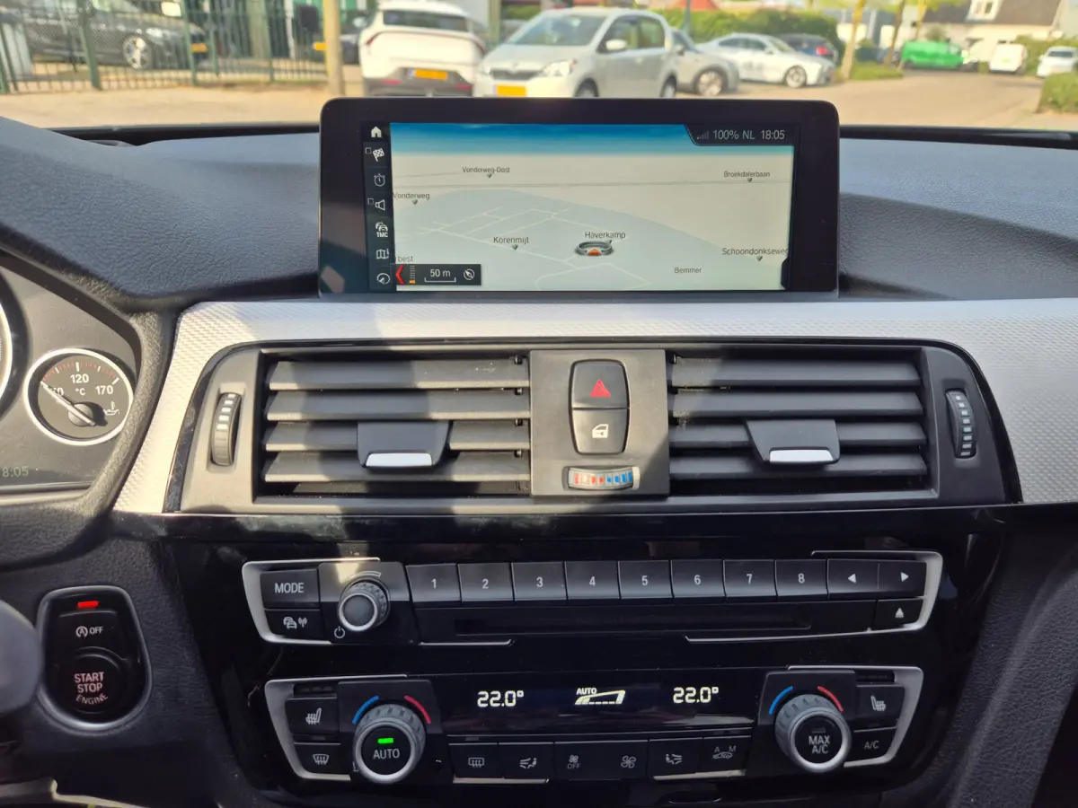 330i M Sport Apple Pano CarPlay 360 Camera H&K 100% Dealer onderhouden 19inch M 330i High Executive