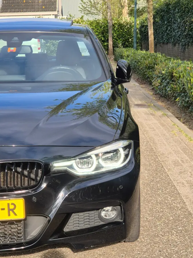 330i M Sport Apple Pano CarPlay 360 Camera H&K 100% Dealer onderhouden 19inch M 330i High Executive