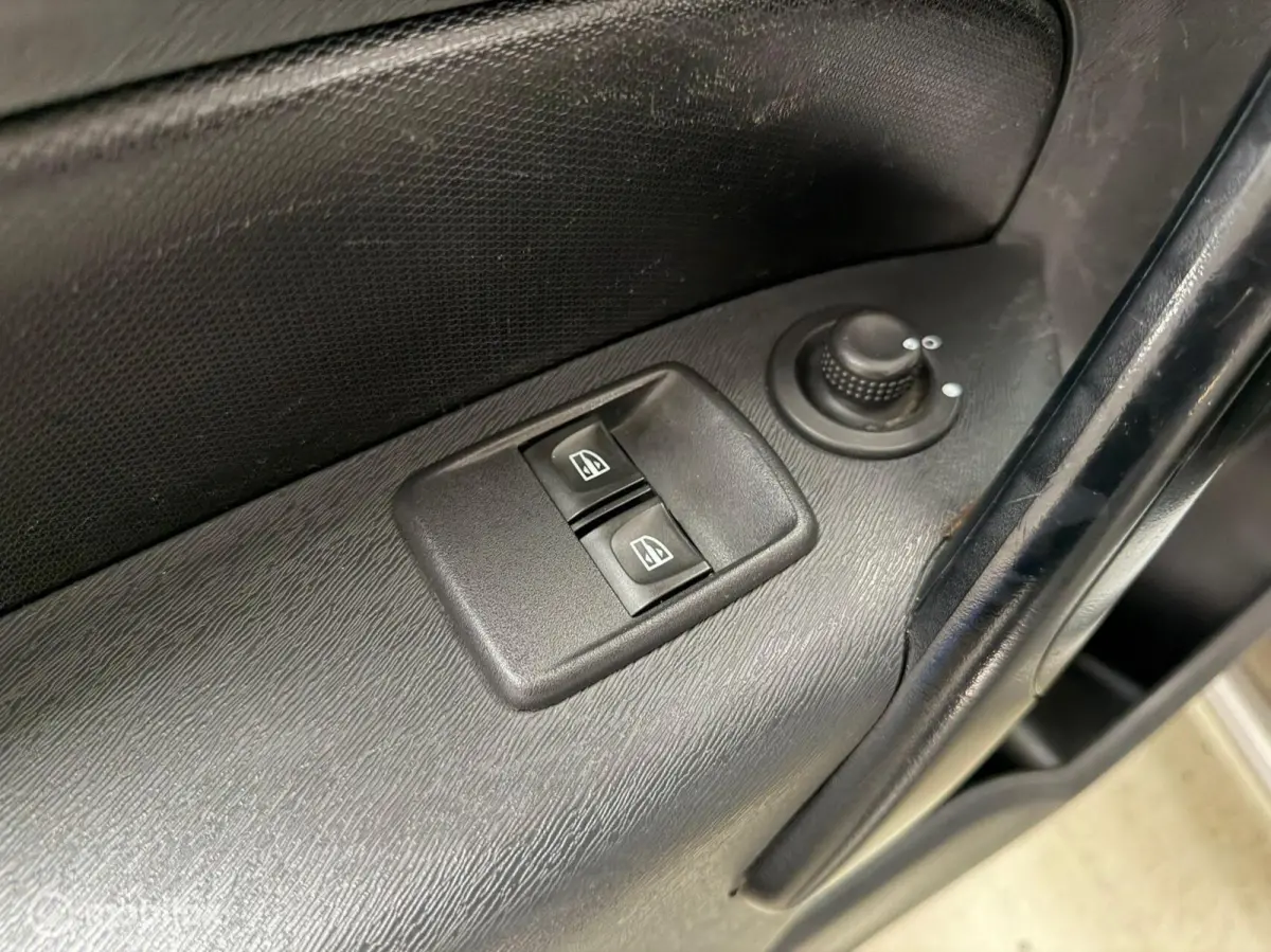 bestel 1.5 Blue dCi 75 Comfort L1