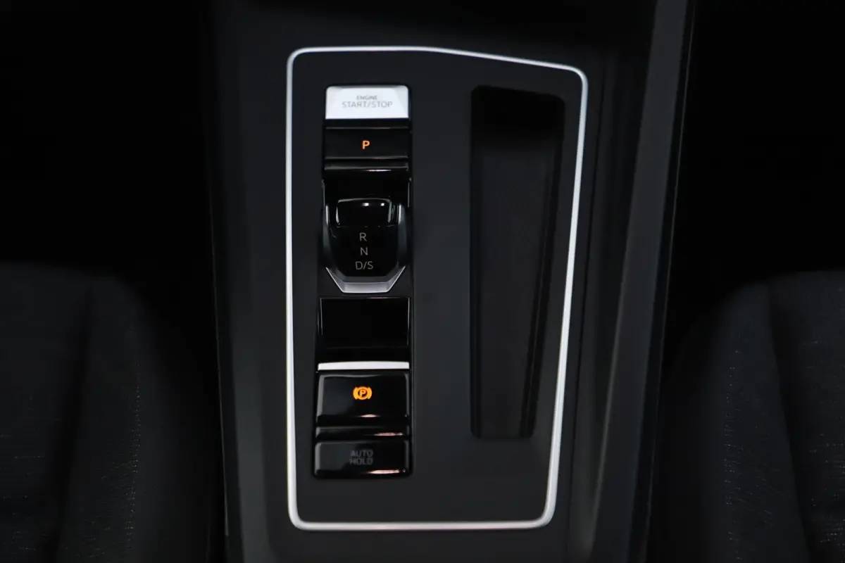 1.0 eTSI Life Automaat Virtual Cockpit Navigatie Draadloos Carplay Android Stuur & Stoelverwarming