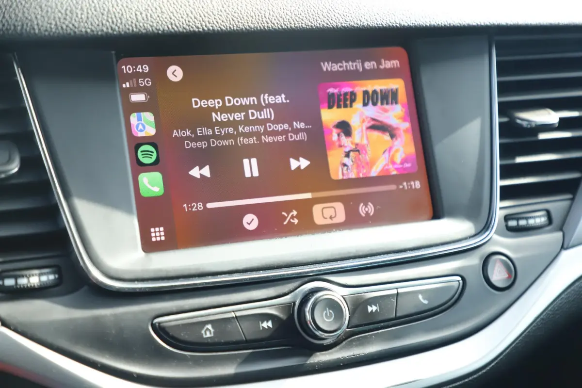 1.2 Edition 131PK Navigatie Carplay Android 16 inch LMV Airco Cruise Control Getint Glas