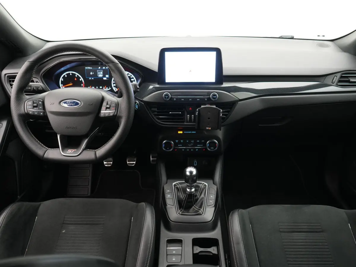 2.3 EcoBoost ST-3 280PK Handgeschakeld! | Apple/Android Play | Camera | Cruise | Keyless | LED | Half-Leder | PDC V+A | Trekhaak Uitklapbaar | Design Pack 5 | 12 Maand BOVAG Garantie! |