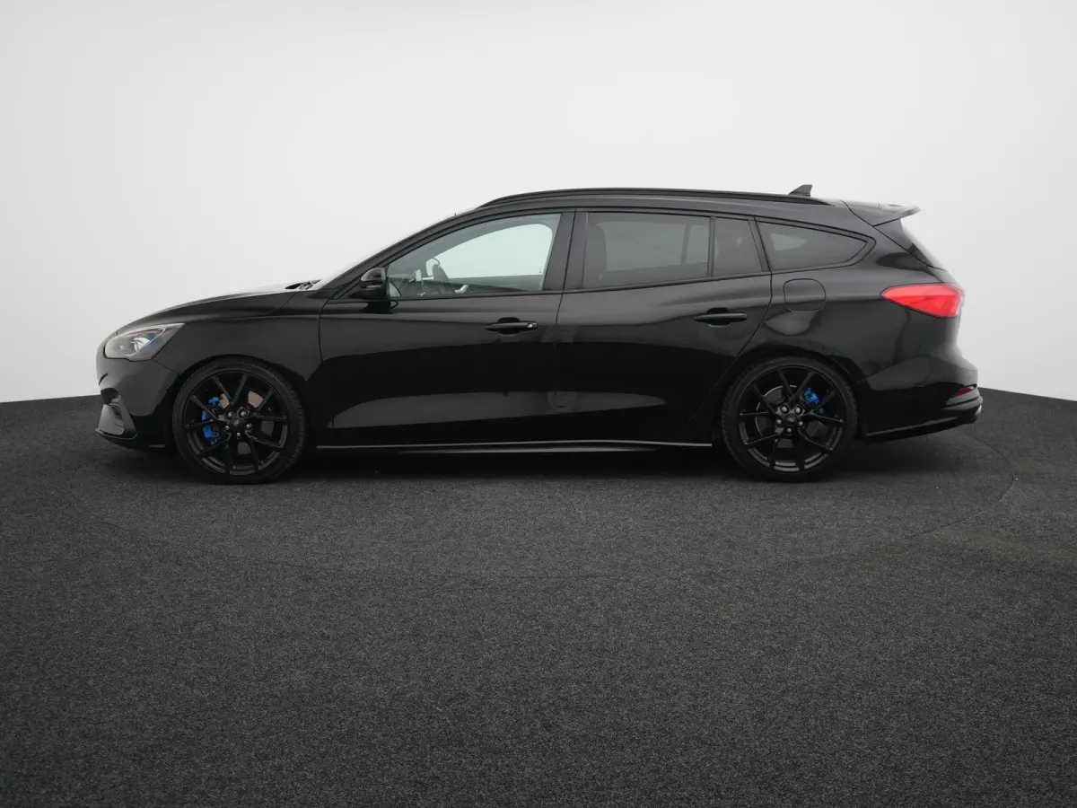 2.3 EcoBoost ST-3 280PK Handgeschakeld! | Apple/Android Play | Camera | Cruise | Keyless | LED | Half-Leder | PDC V+A | Trekhaak Uitklapbaar | Design Pack 5 | 12 Maand BOVAG Garantie! |