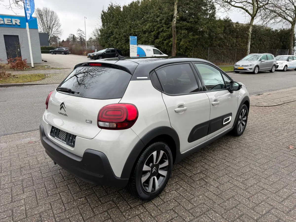 1.2 PureTech Feel, Facelift, Navi, Dealer auto