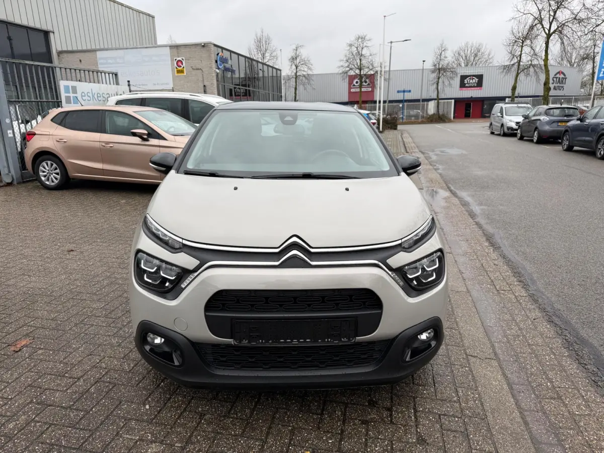1.2 PureTech Feel, Facelift, Navi, Dealer auto