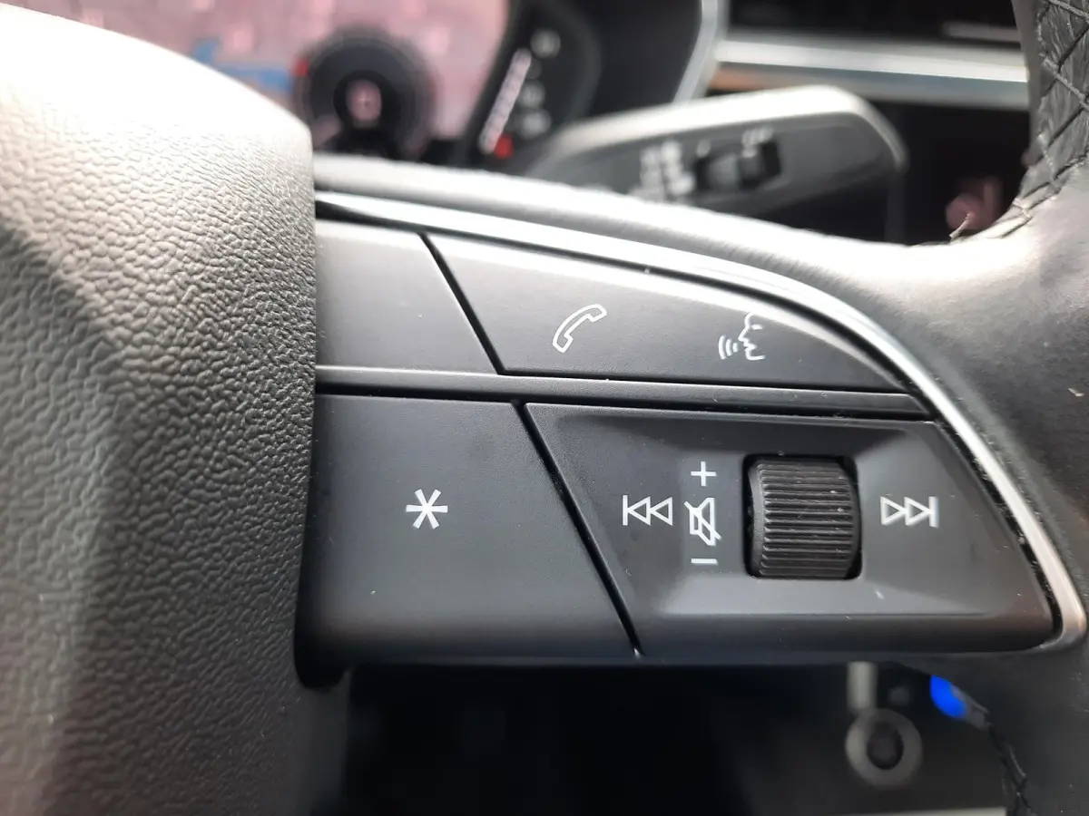 45 TFSI Hybrid S-Line Blackstyle (Leer,Camera,Virtual)