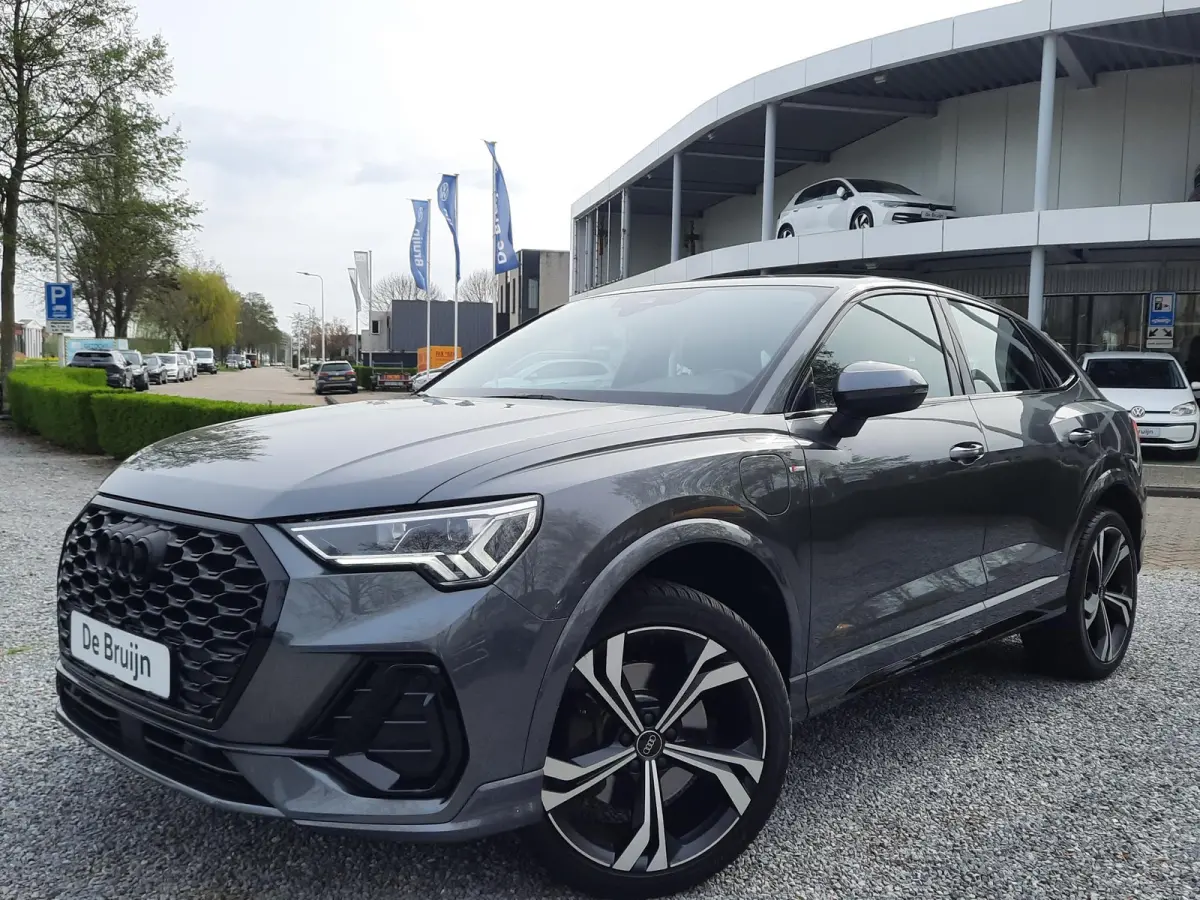 45 TFSI Hybrid S-Line Blackstyle (Leer,Camera,Virtual)