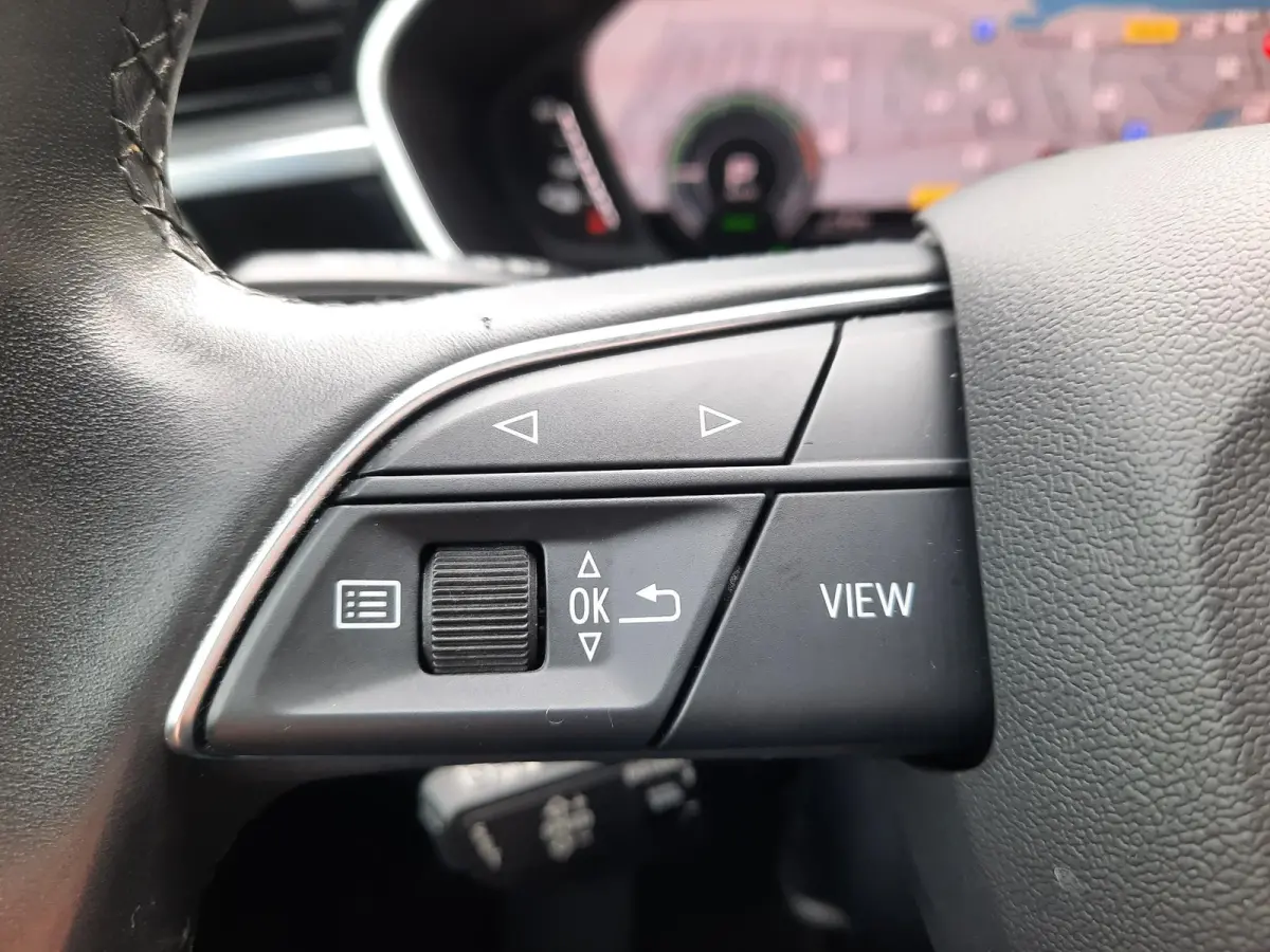 45 TFSI Hybrid S-Line Blackstyle (Leer,Camera,Virtual)